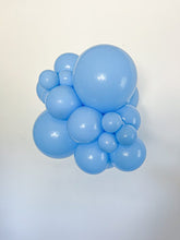 Load image into Gallery viewer, 24021 Tuftex Baby Blue 24" Round (25ct)
