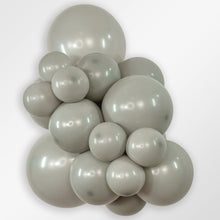 Load image into Gallery viewer, 157078 Fashion Grey 24" Round (10ct)
