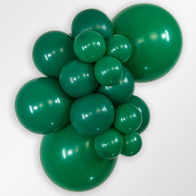 Load image into Gallery viewer, 221663 Fashion Forest Green 9" Round (50ct)
