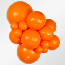 Load image into Gallery viewer, 251349 Fashion Orange 18" Round (25ct)
