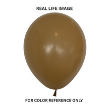 Load image into Gallery viewer, 386942 Fashion Latte 18" Round (25ct)
