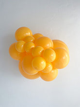 Load image into Gallery viewer, 24044 Tuftex Goldenrod 24" Round (1ct)
