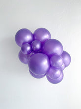 Load image into Gallery viewer, 10036 Tuftex Metallic Lilac 11" Round (50ct)
