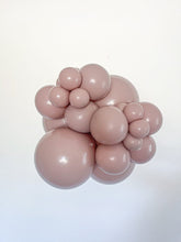 Load image into Gallery viewer, 24091 Tuftex Malted 24" Round (25ct)
