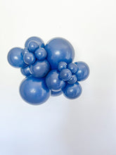 Load image into Gallery viewer, 24076 Tuftex Navy 24" Round (1ct)
