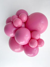 Load image into Gallery viewer, 17084 Tuftex Pixie 17" Round (50ct)
