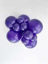 Load image into Gallery viewer, 24079 Tuftex Plum Purple 24" Round (25ct)
