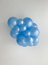Load image into Gallery viewer, 15034 Tuftex Pearl Sky Blue 5" Round (50ct)
