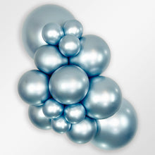 Load image into Gallery viewer, 409900 Silk Arctic Blue 18" Round (25ct)
