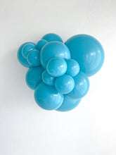 Load image into Gallery viewer, 10049 Tuftex Turquoise 11" Round (100ct)
