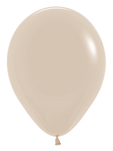 Load image into Gallery viewer, 446189 Fashion White Sand 18" Round (25ct)
